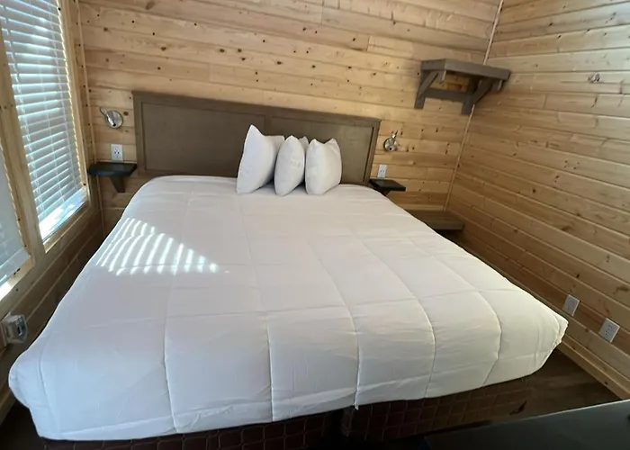 064b Grand Canyon South Rim With King Bed Chalet